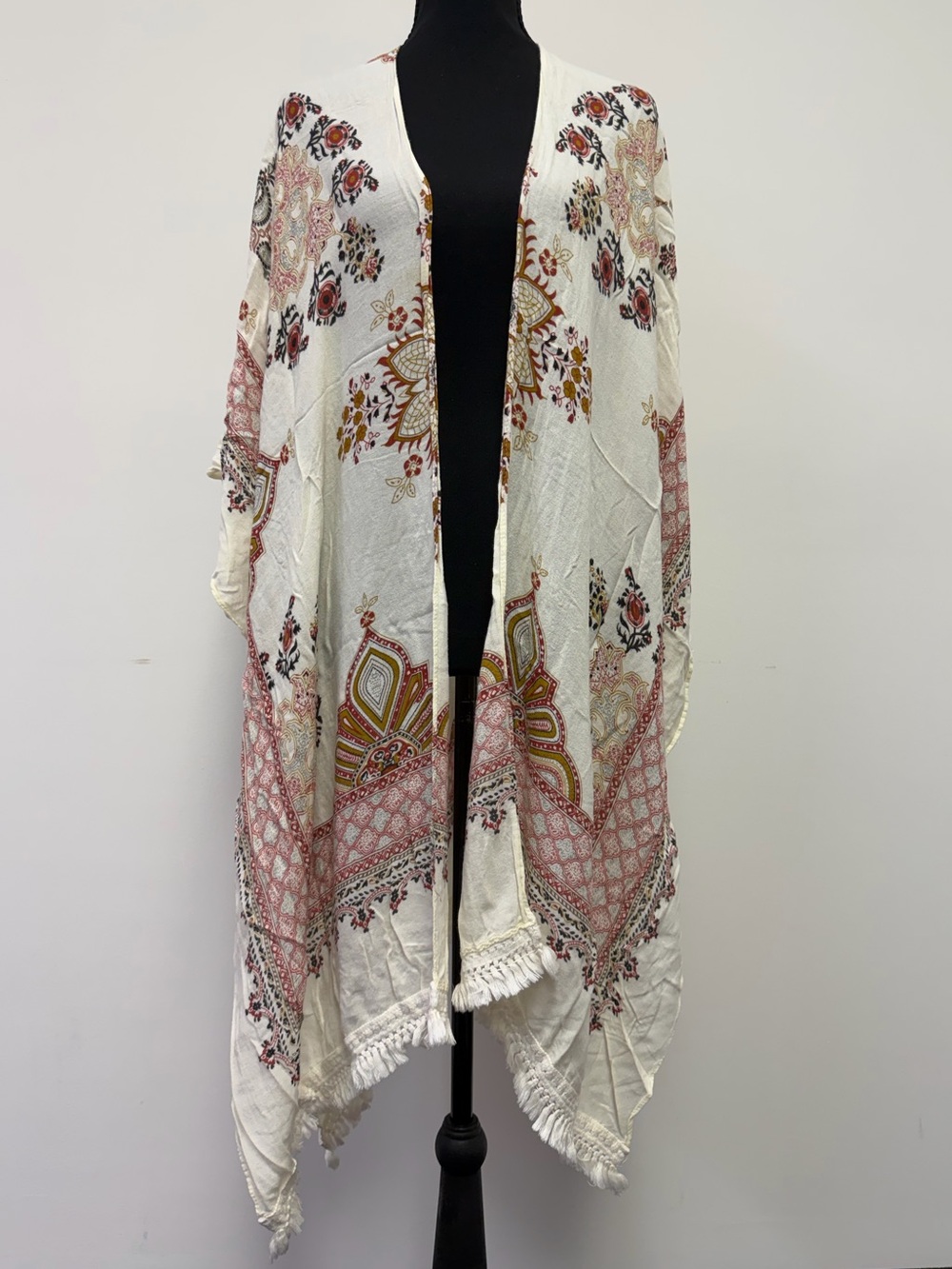 Altar'd State Ivory Floral Paisley Fringe Kimono